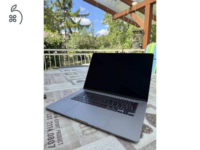 Apple MacBook Air M2 15-inch, 16 RAM, 1TB
