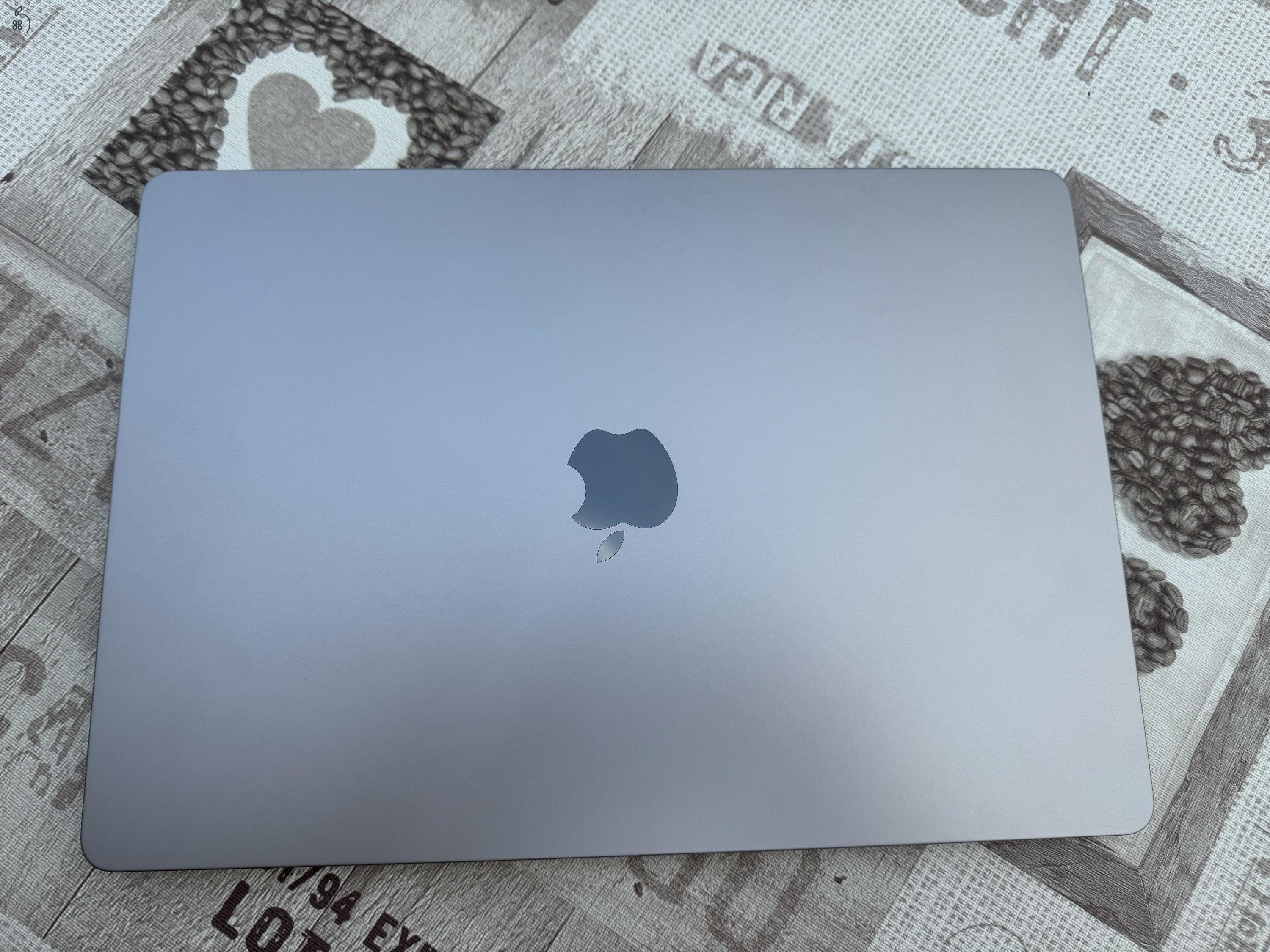 Apple MacBook Air M2 15-inch, 16 RAM, 1TB