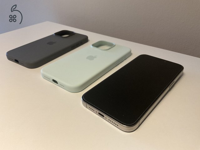 Garanciás, karcmentes iPhone 15 Pro Max, akku: 98%