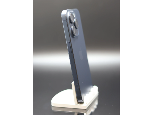 Apple iPhone 15 Pro 128 GB Blue Titanium 100% akku - 12 HÓ GARANCIA