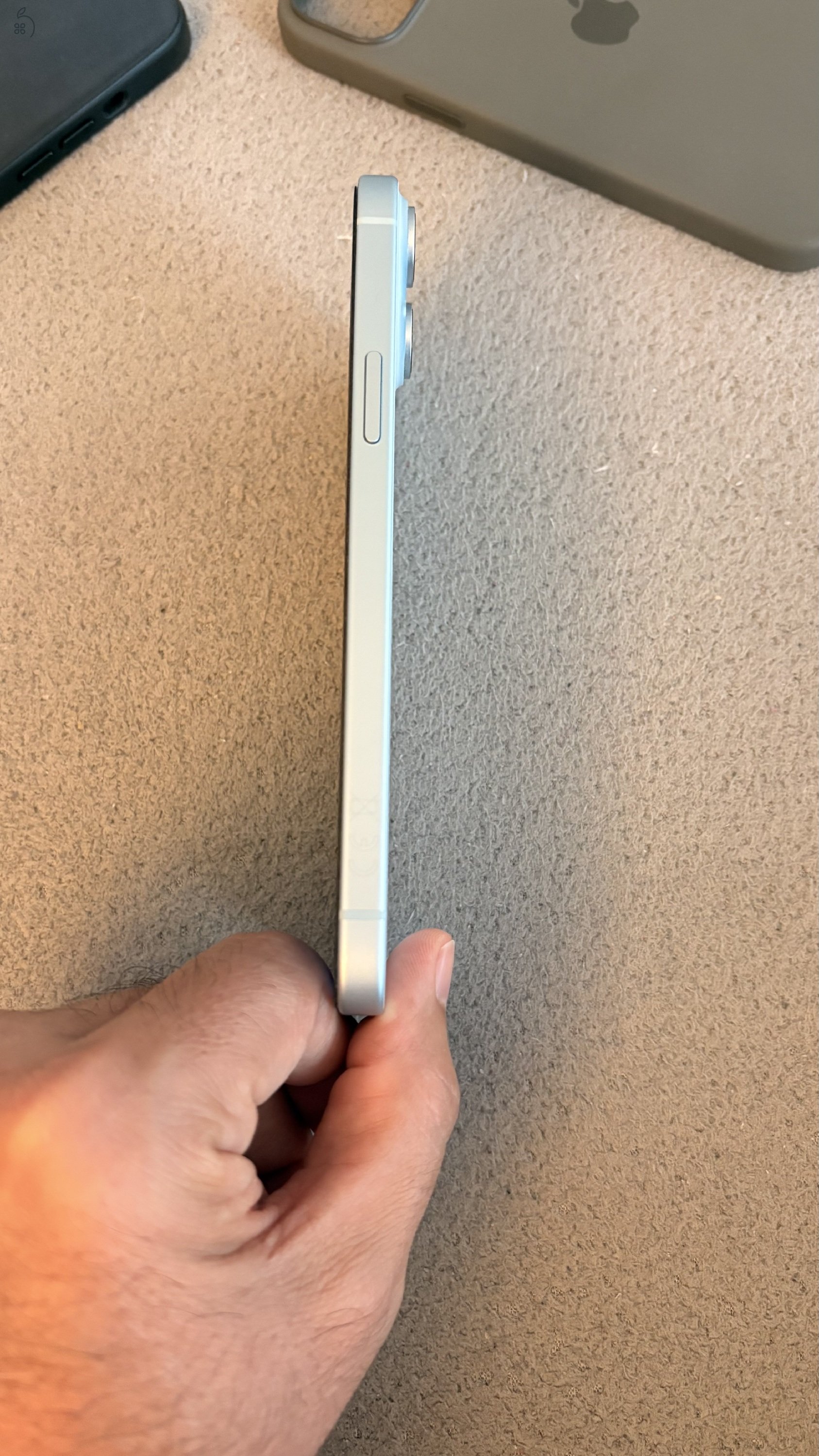 Iphone 15 plus + 2 eredeti apple tok!