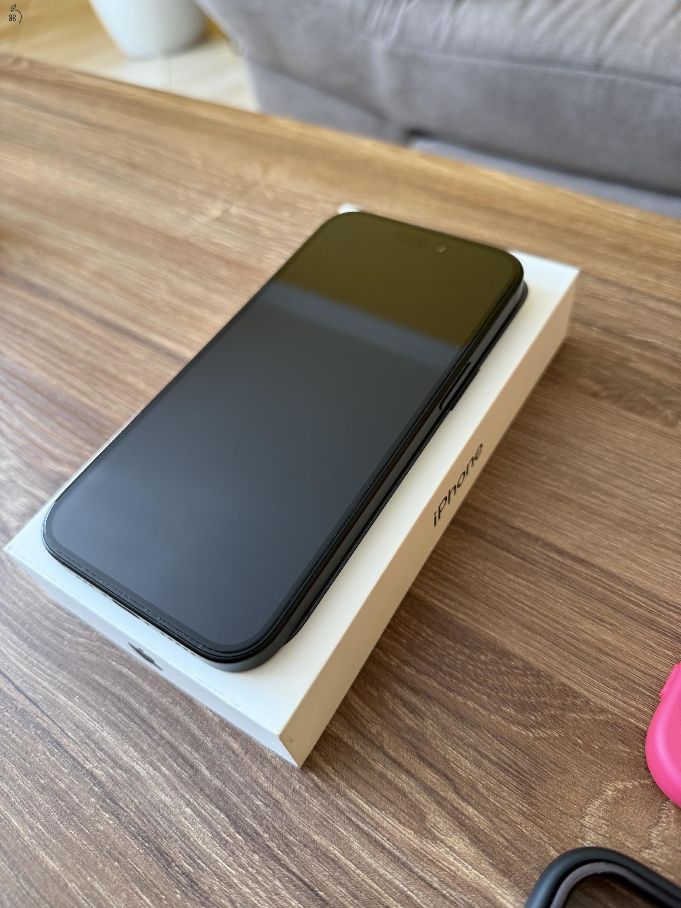 Eladó iPhone 15 – Újszerű állapotban!