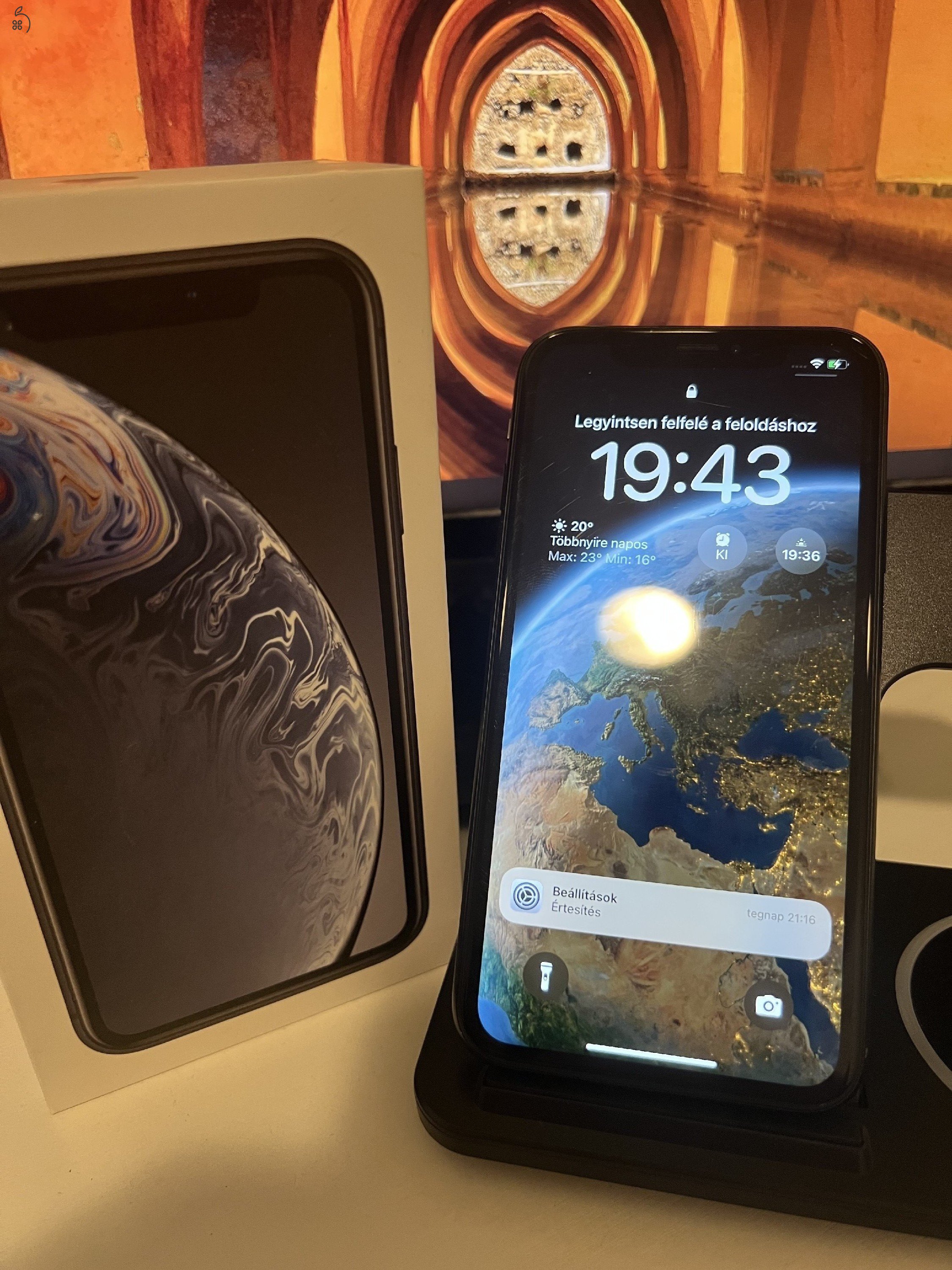 ELADÓ! iPhone XR 64 GB KIHAGYHATATLAN ÁRON 