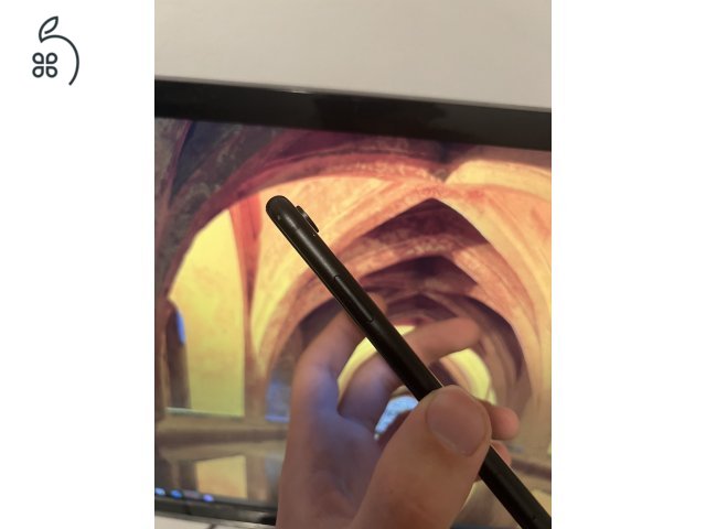 ELADÓ! iPhone XR 64 GB KIHAGYHATATLAN ÁRON 