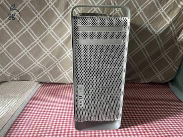 Mac Pro 5.1 / 2010 / 6 mag 3.46 GHz , 64 GB memória , 960 GB SSD , 2 GB GT 710 videokártya.