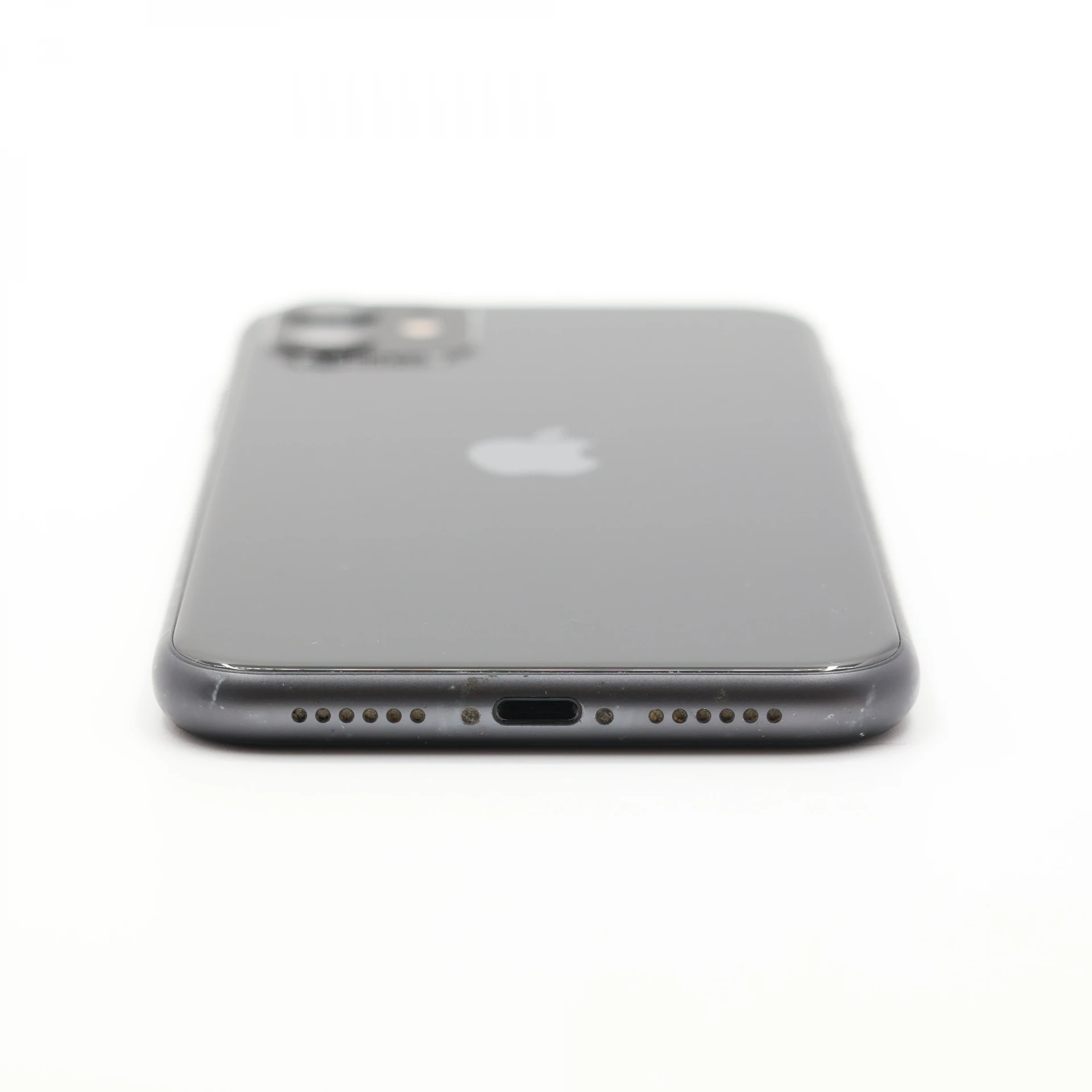 + Ajándékkal és 1 év garanciával! Felújított iPhone 11 64 GB Black