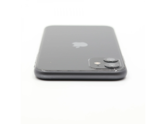 + Ajándékkal és 1 év garanciával! Felújított iPhone 11 64 GB Black