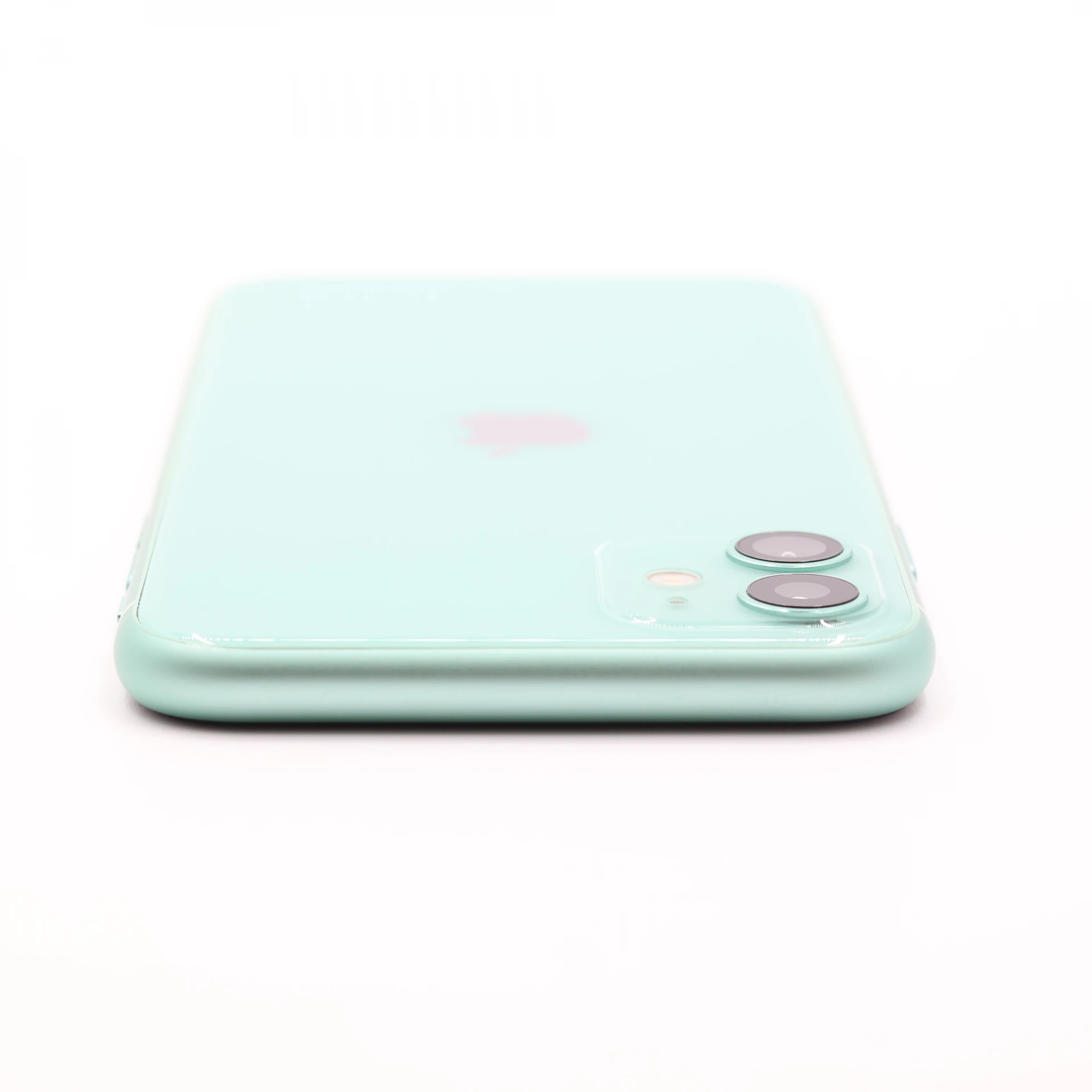 + Ajándékkal és 1 év garanciával! Felújított iPhone 11 128 GB Green