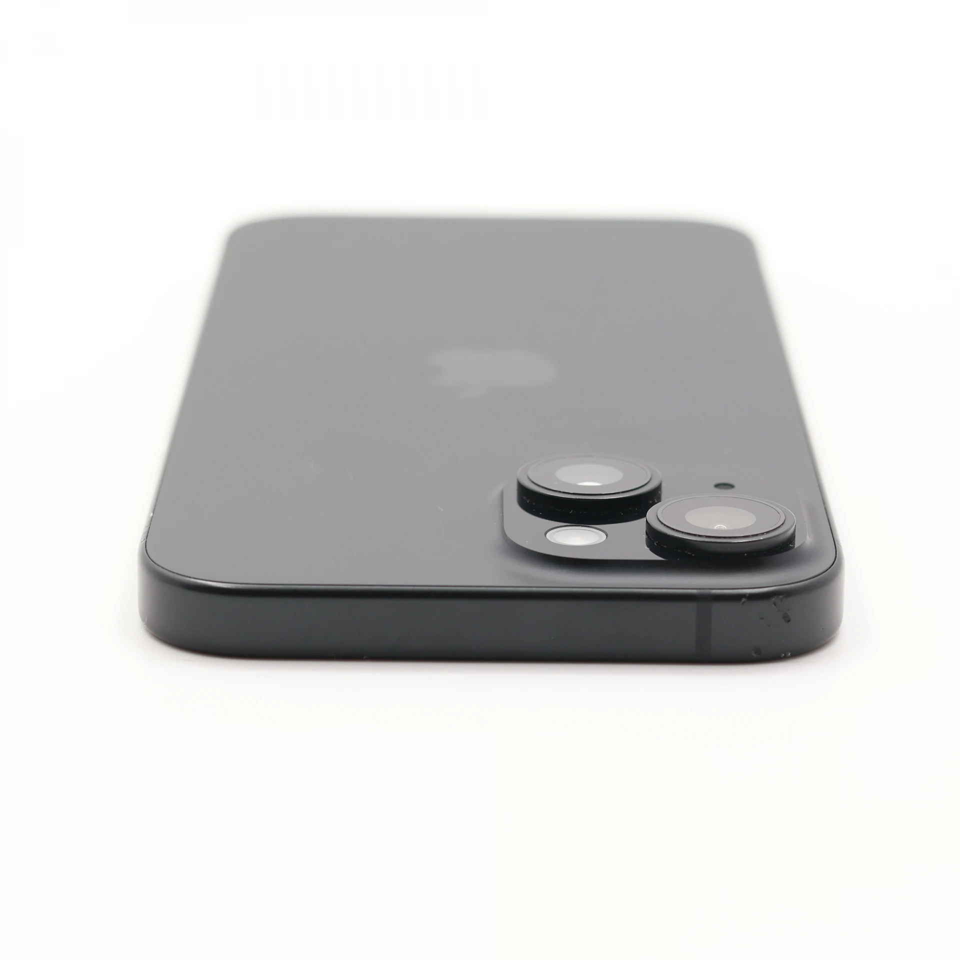 + Ajándékkal és 1 év garanciával! Felújított iPhone 15 128 GB Black Titanium