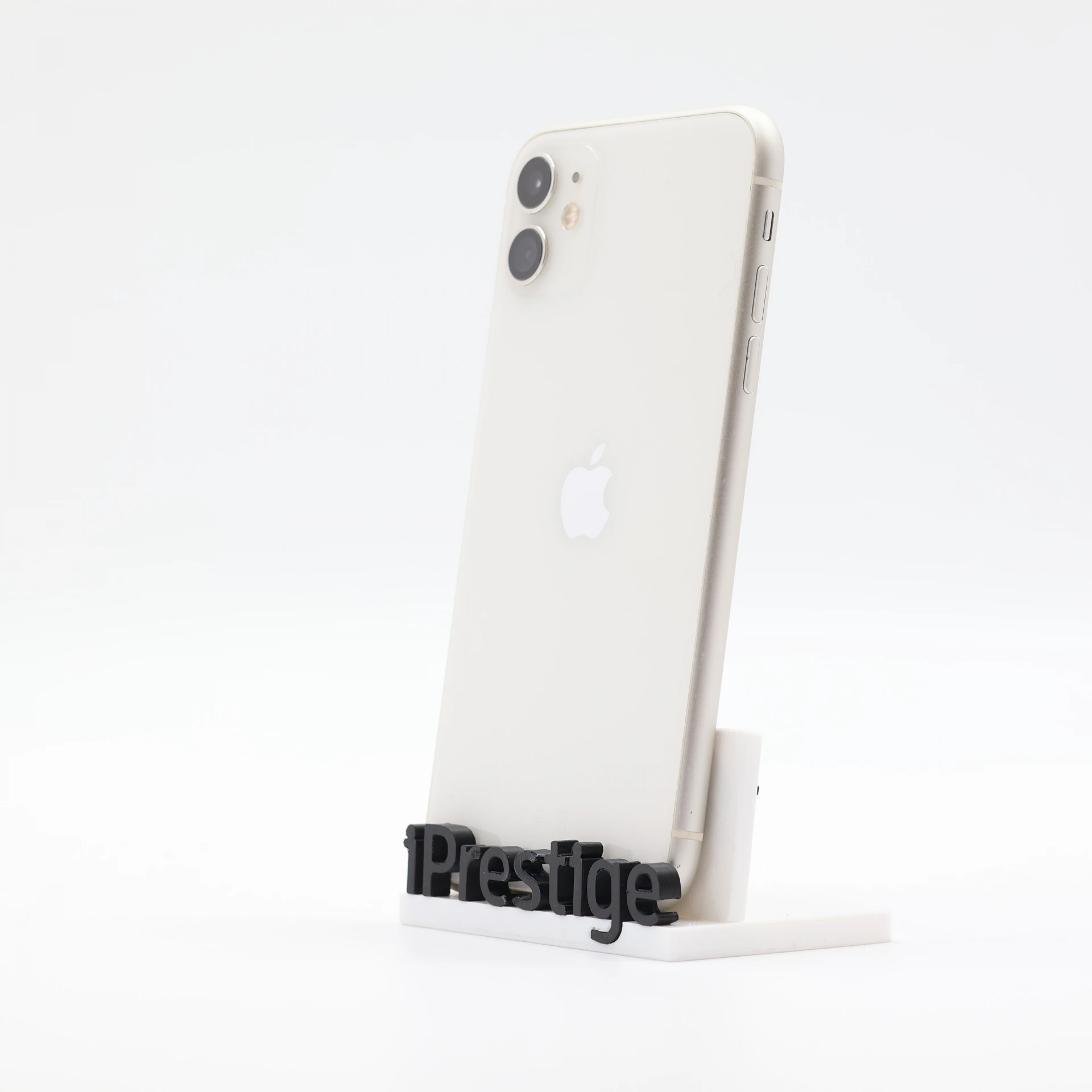 + Ajándékkal és 1 év garanciával! Felújított iPhone 11 64 GB White