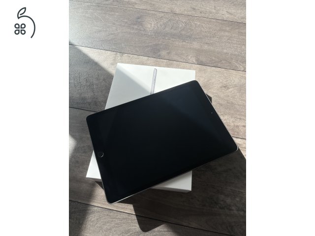 ipad 8th gen 32GB + 1. generációs apple pencil