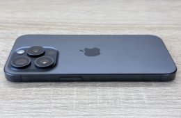 Újszerű iPhone 15 Pro 128 GB kék titán, független