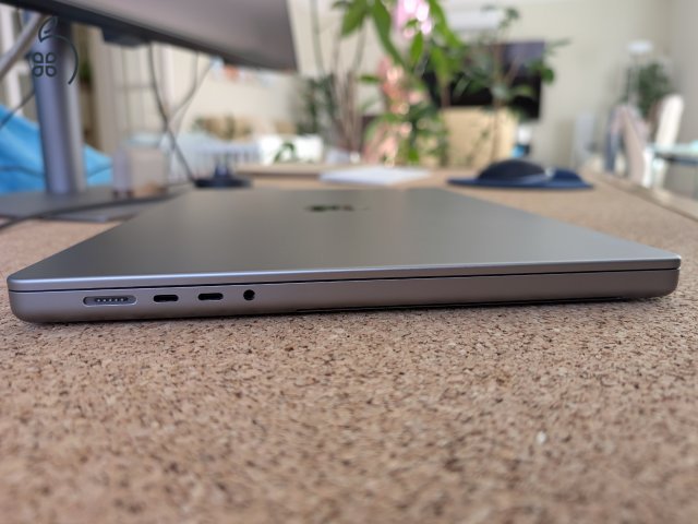 MacBook Pro 16-inch M1 Pro 16GB 512GB SSD - Magyar billentyűzet - Space Gray/asztroszürke - doboz