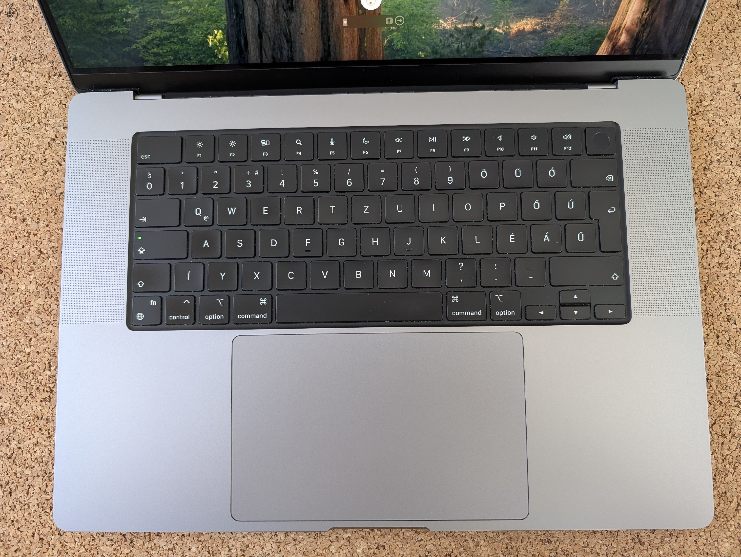 MacBook Pro 16-inch M1 Pro 16GB 512GB SSD - Magyar billentyűzet - Space Gray/asztroszürke - doboz