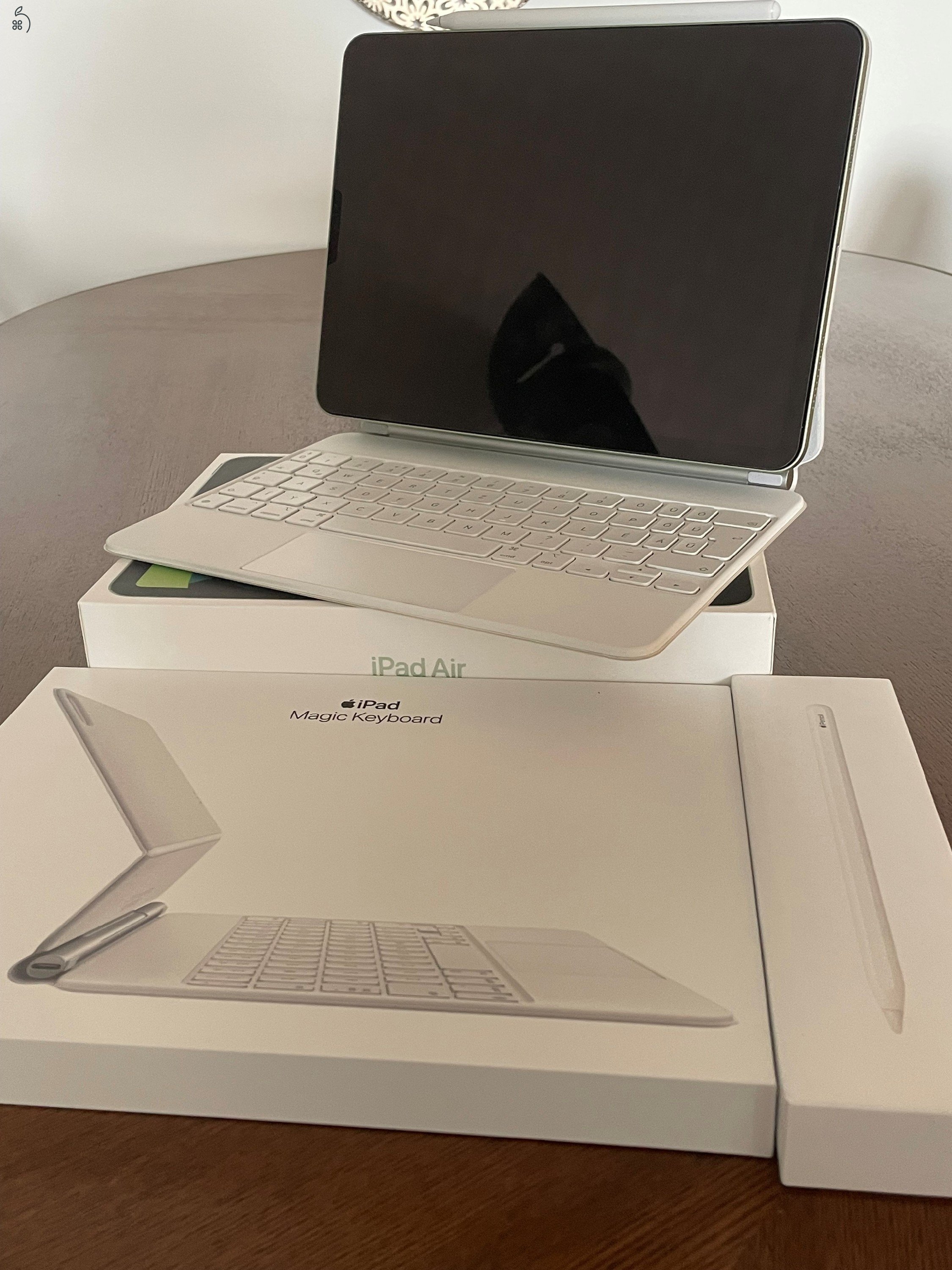 Apple Ipad Air 4 gen 64 GB + pencil + Magic Keyboard