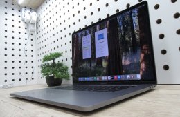Apple Retina Macbook Pro 16 - 2019 - Használt karcmentes