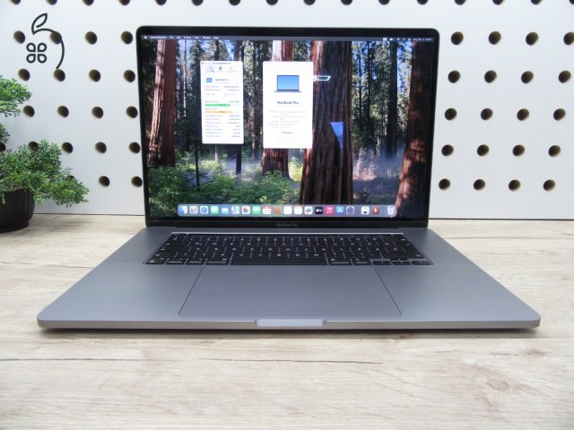 Apple Retina Macbook Pro 16 - 2019 - Használt karcmentes