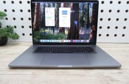 Apple Retina Macbook Pro 16 - 2019 - Használt karcmentes