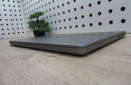 Apple Macbook 16 M1 Pro - 2021 - Használt, szép állapot