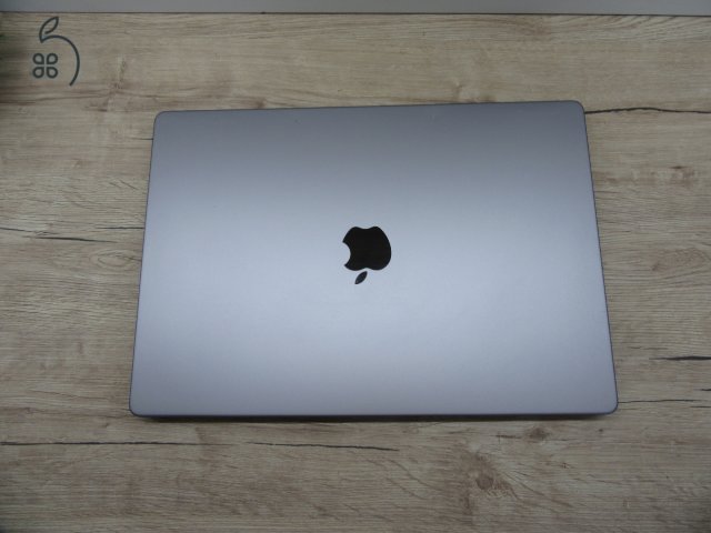 Apple Macbook 16 M1 Pro - 2021 - Használt, szép állapot