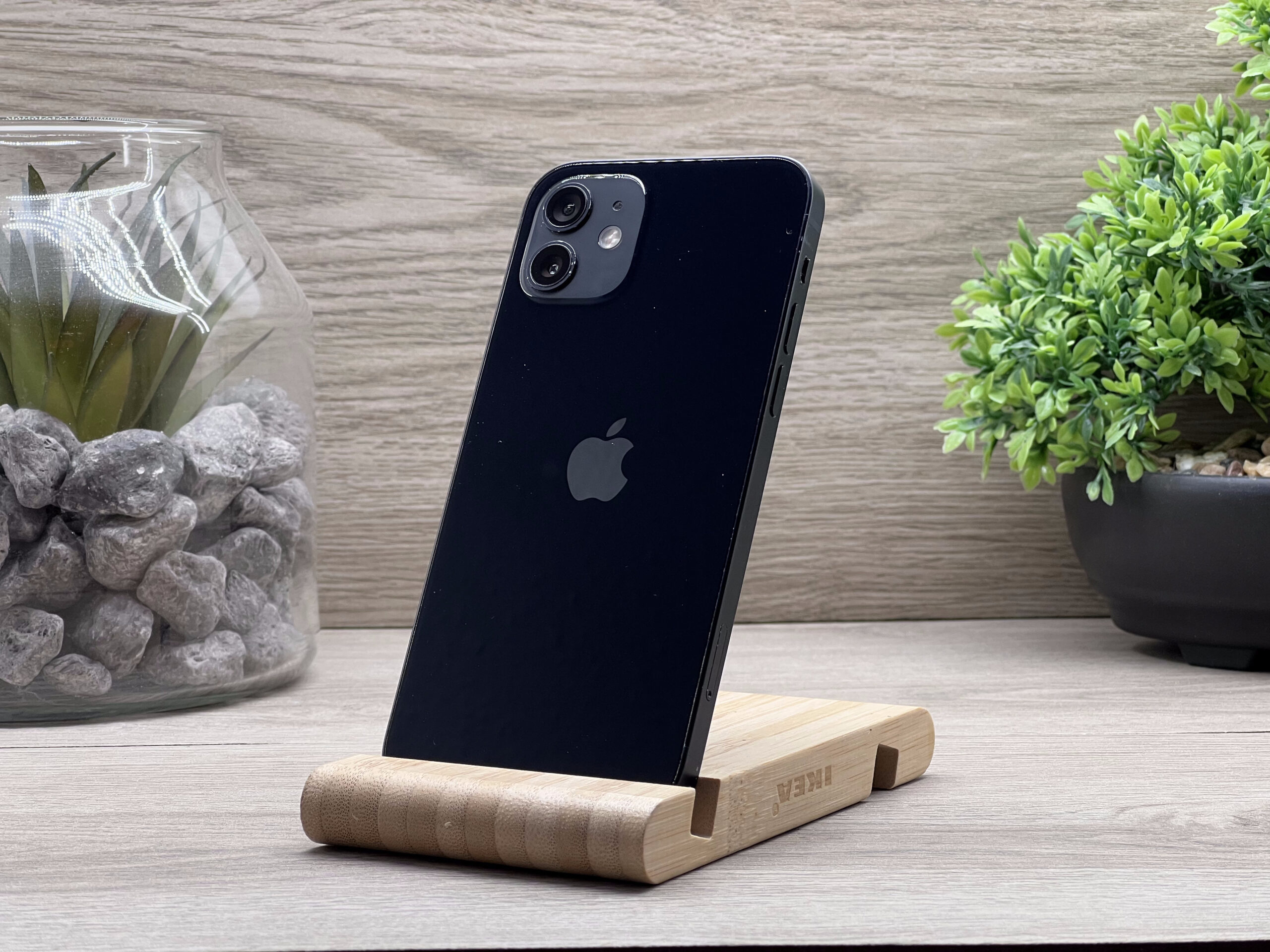 iPhone 12 Black 64GB 2 ÉV Garanciával Számlával 94% Aksi