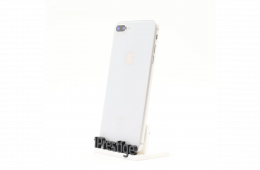 + Ajándékkal és 1 év garanciával! Felújított iPhone 8 Plus 64 GB Silver