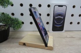 Apple iPhone 16e – Újszerű állapot, erős akku – 128 GB – Használt, karcmentes – Gyári garanciával