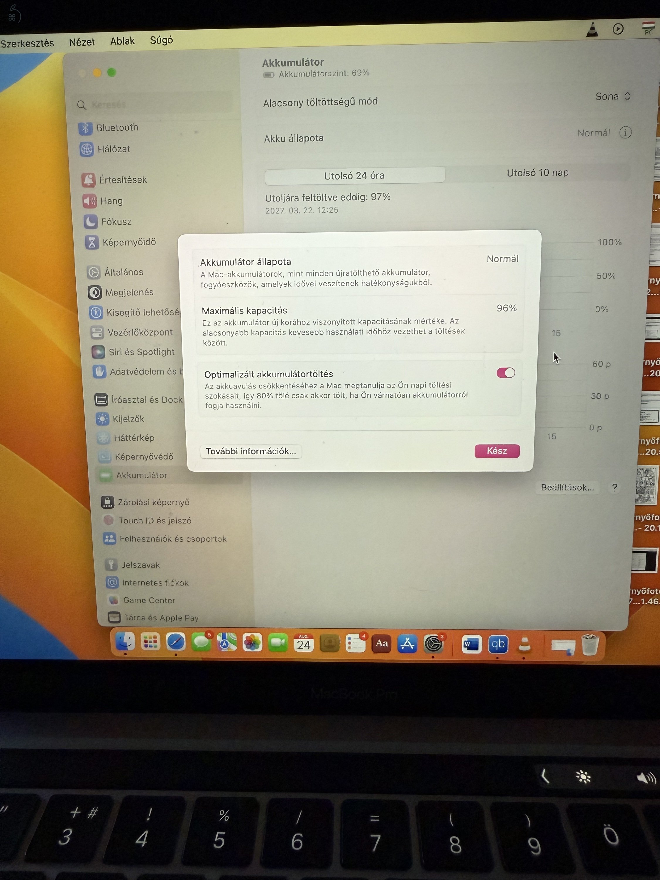 MacBook Pro M2