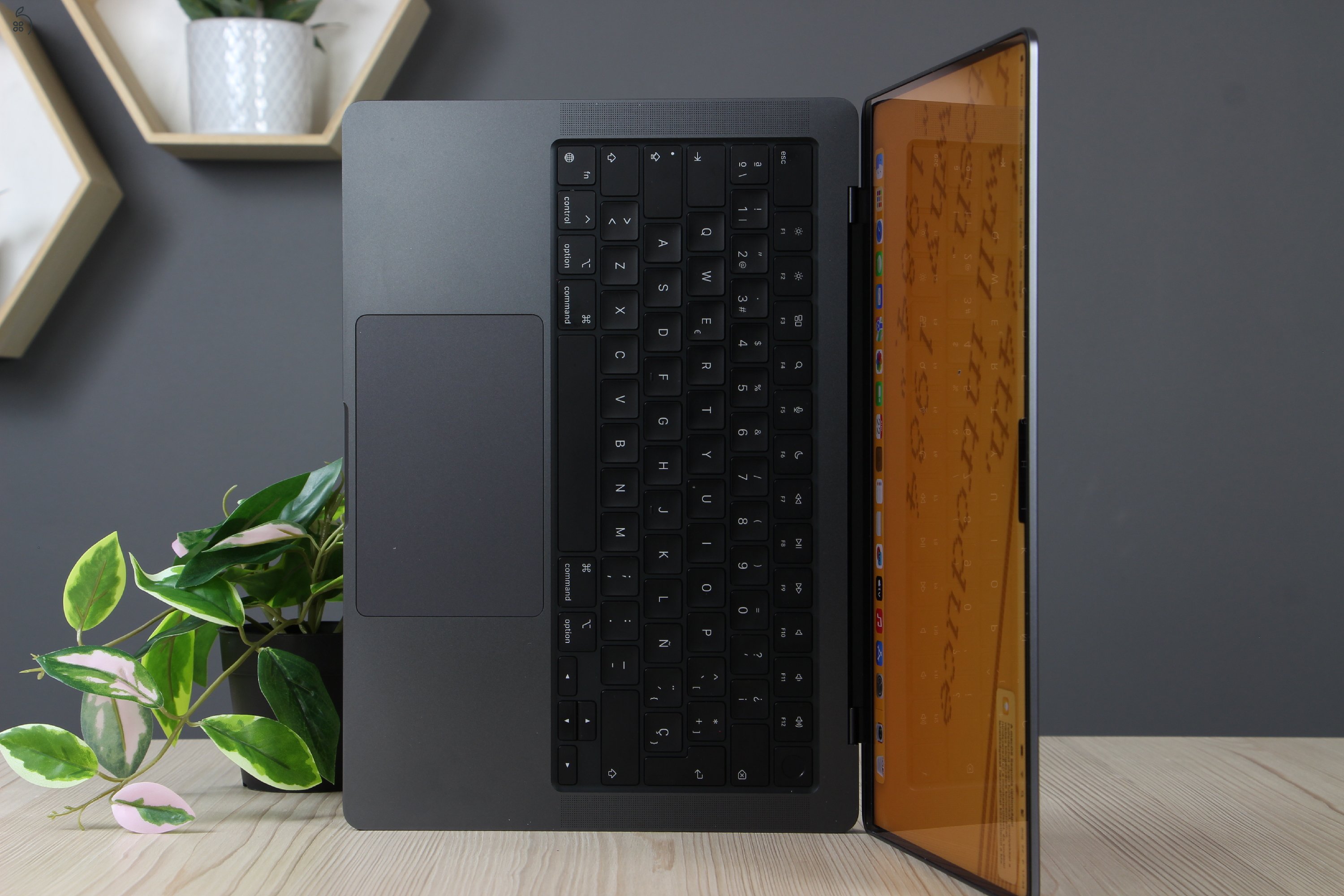 Apple Macbook Pro 14