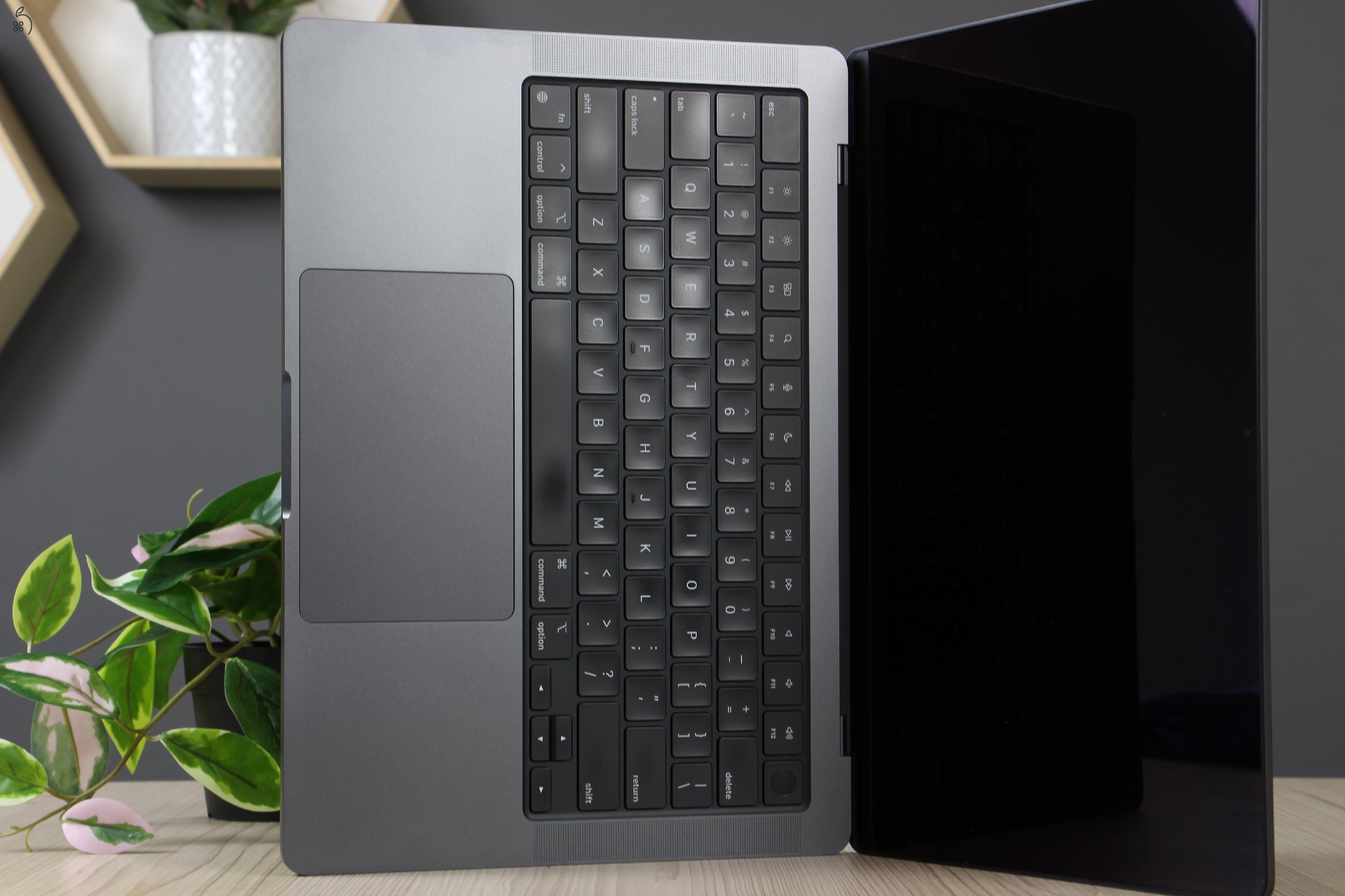 Apple Macbook Pro 14