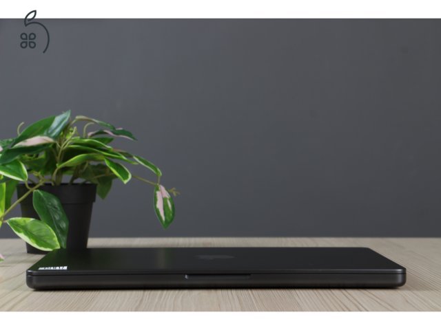 Apple Macbook Pro 14