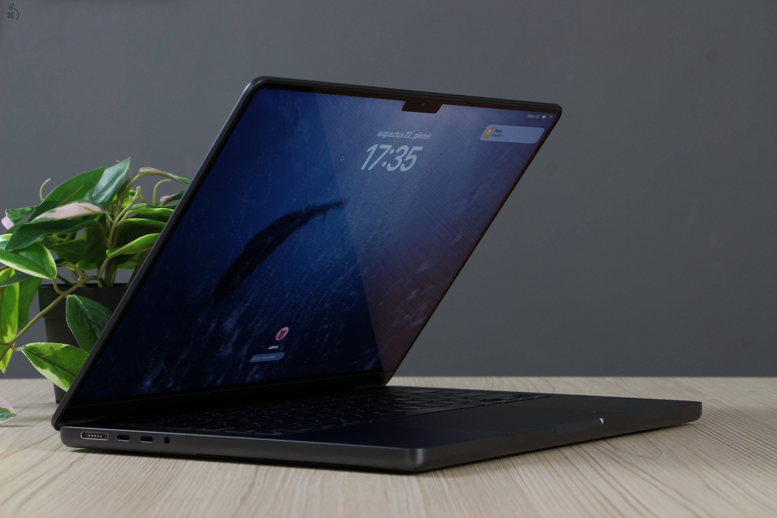 Apple Macbook Pro 14