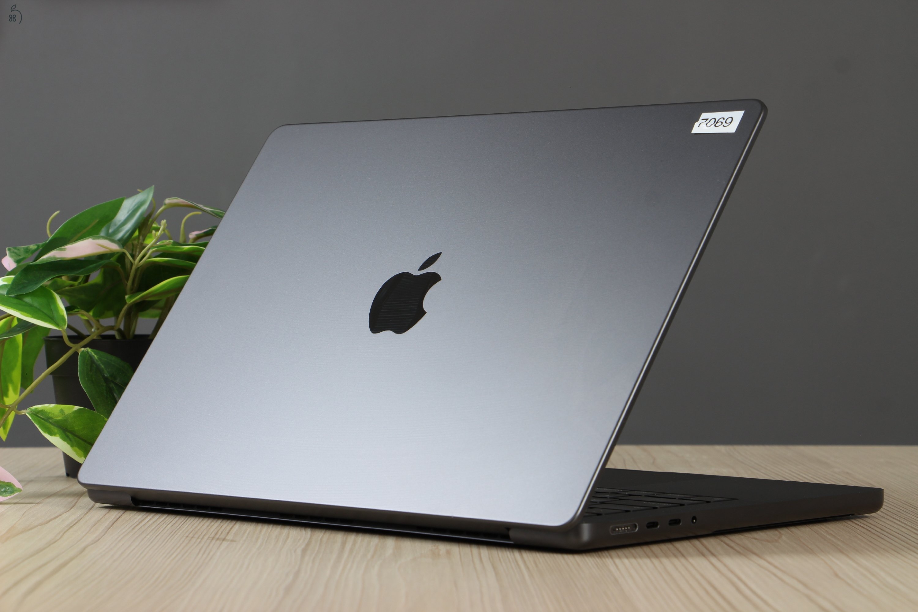 Apple Macbook Pro 14