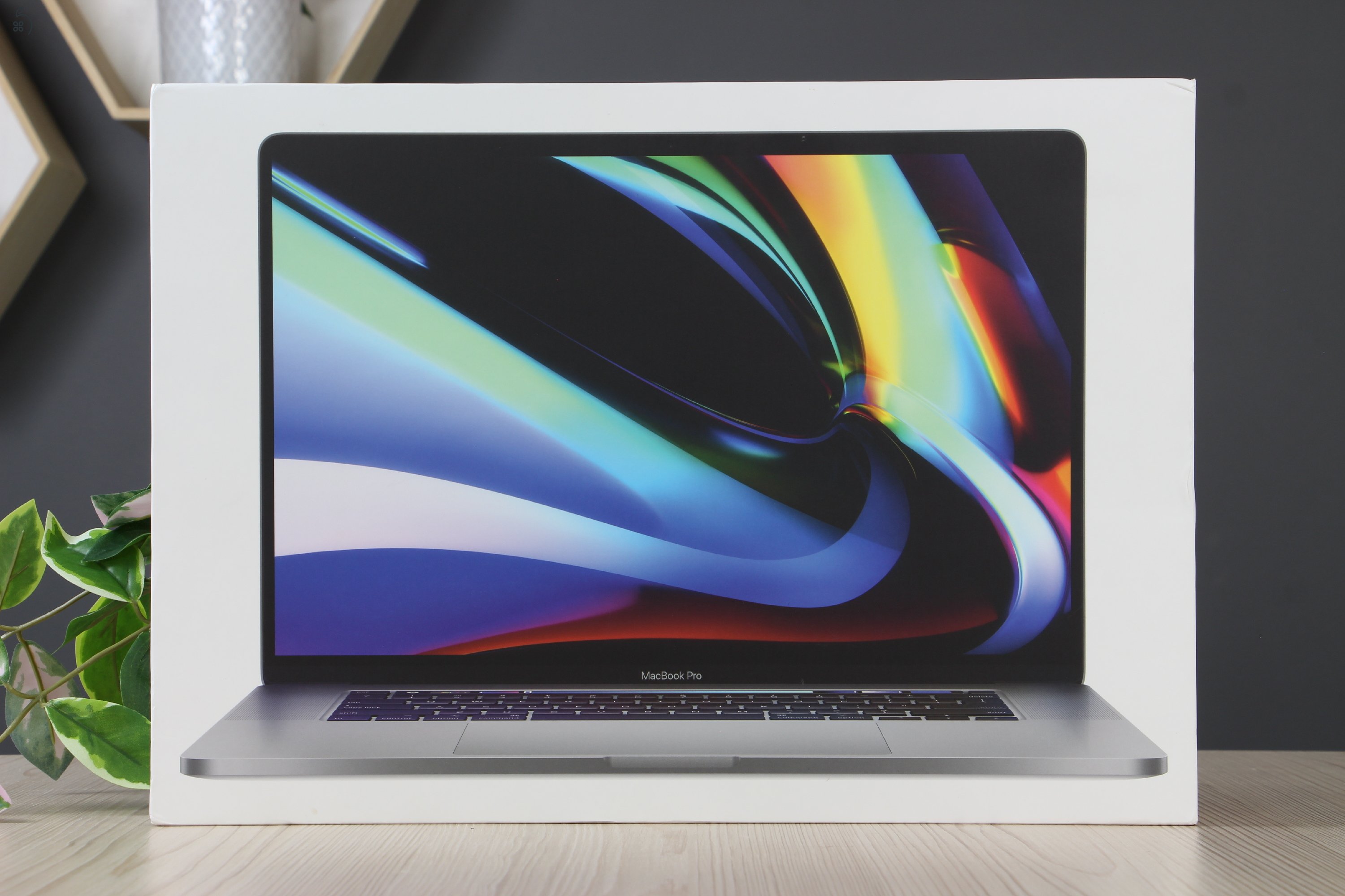 Apple Macbook Pro 16
