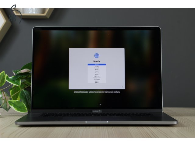 Apple Macbook Pro 16