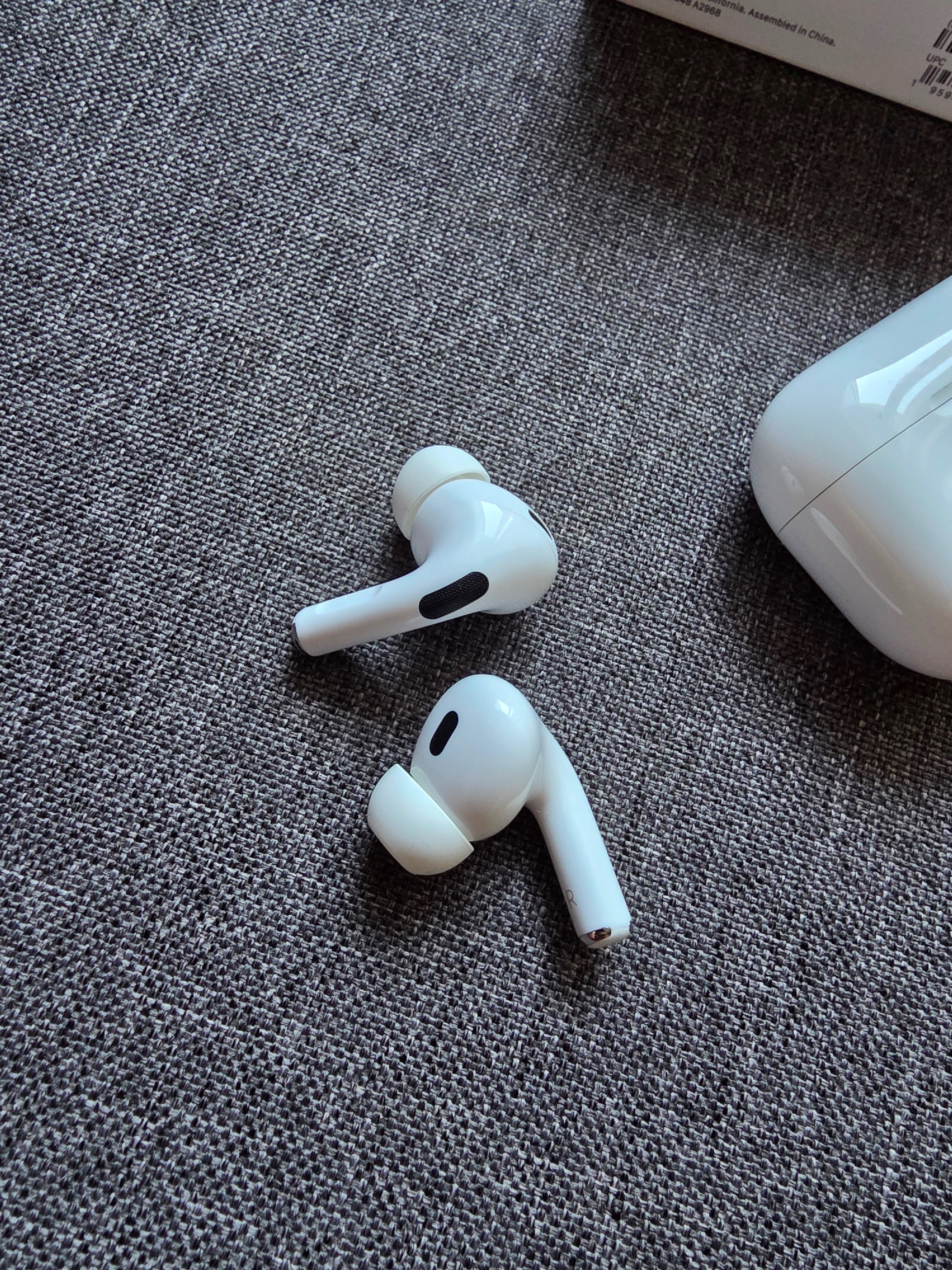 AirPods Pro 2.gen (USB C + MagSafe)