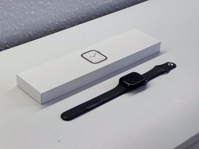 Apple Watch S7 Midnight 45mm 2 ÉV Garanciával Számlával