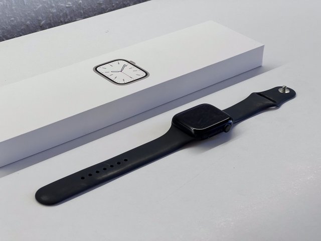 Apple Watch S7 Midnight 45mm 2 ÉV Garanciával Számlával