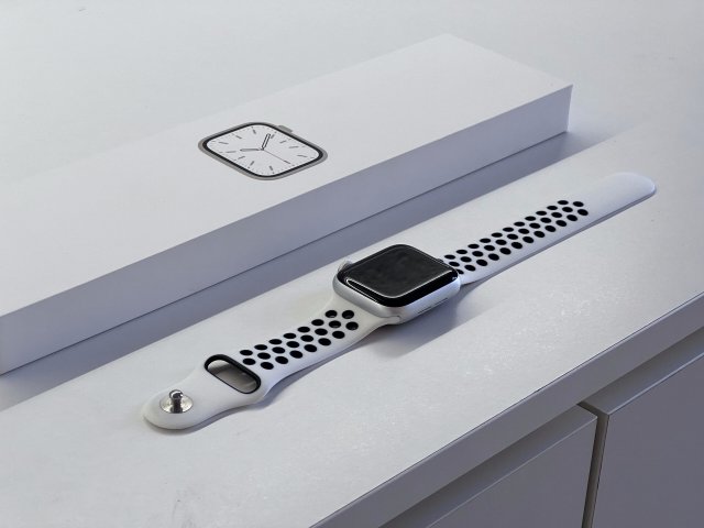 Apple Watch SE Silver 40mm 2 ÉV Garanciával Számlával