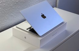 Hibátlan MacBook Air 2025 13″ M4 256GB 2 ÉV Garanciával Számlával 100% Aksi