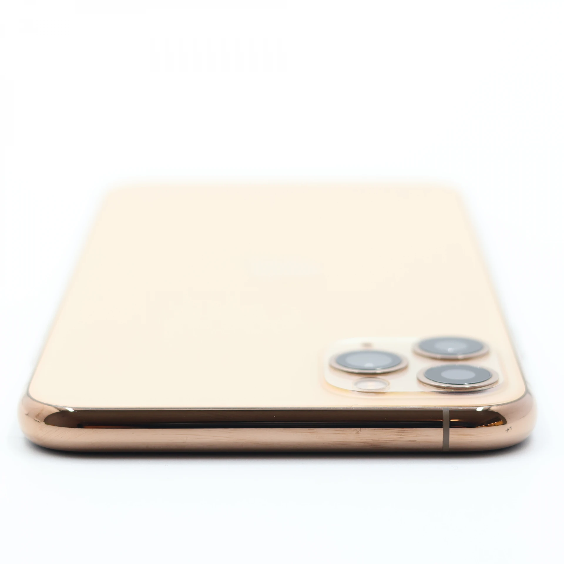 + Ajándékkal és 1 év garanciával! Felújított iPhone 11 Pro Max 64 GB Gold