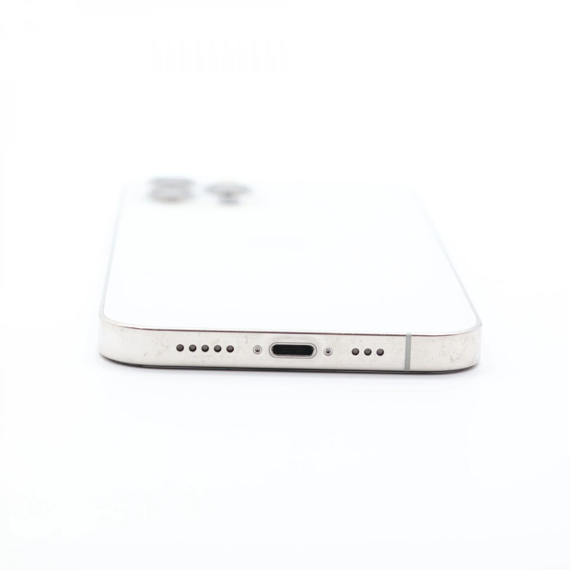 + Ajándékkal és 1 év garanciával! Felújított iPhone 12 Pro 128 GB Silver