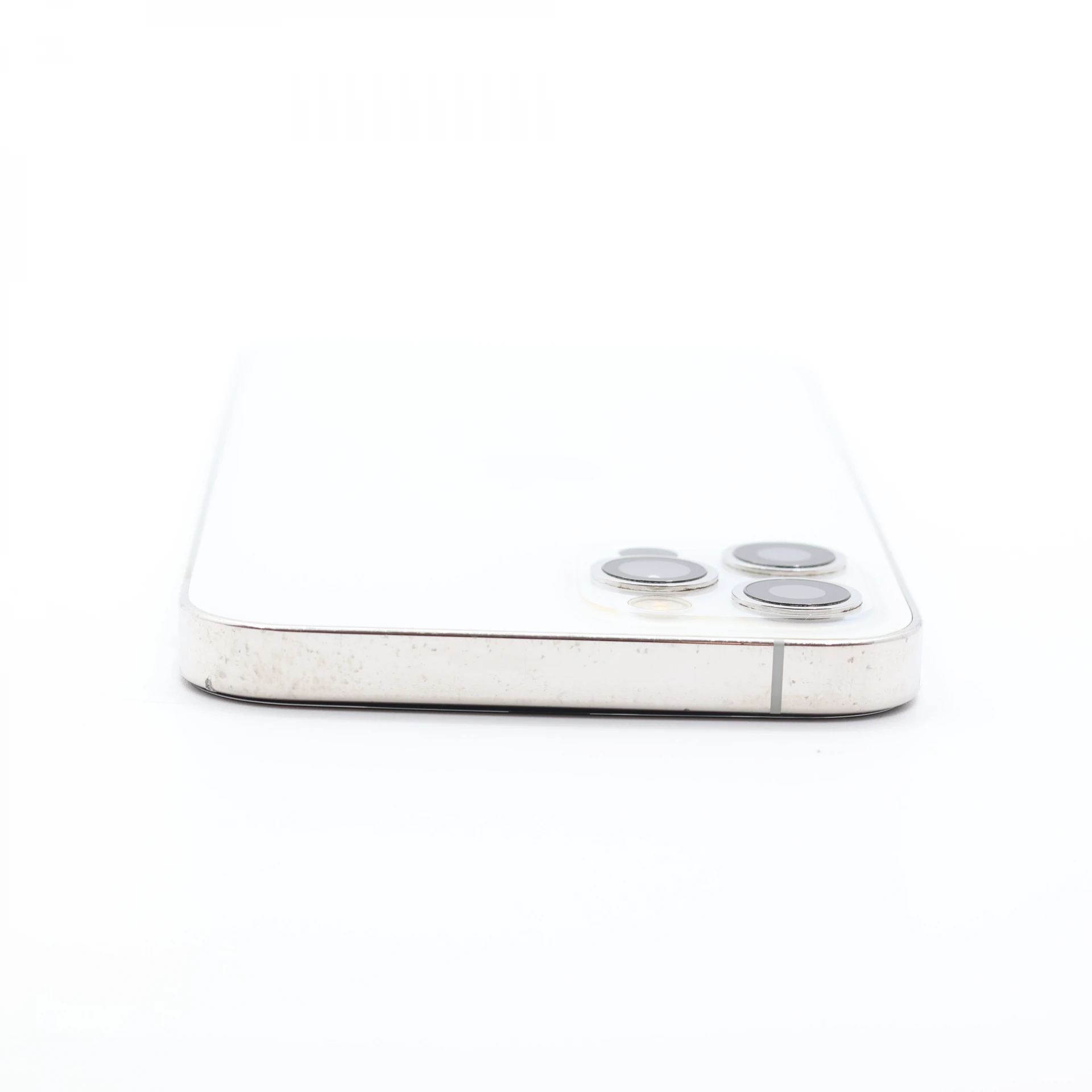 + Ajándékkal és 1 év garanciával! Felújított iPhone 12 Pro 128 GB Silver