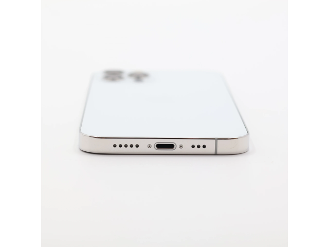 + Ajándékkal és 1 év garanciával! Felújított iPhone 12 Pro 256 GB Silver