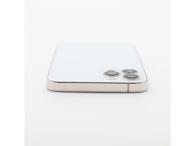 + Ajándékkal és 1 év garanciával! Felújított iPhone 12 Pro 256 GB Silver