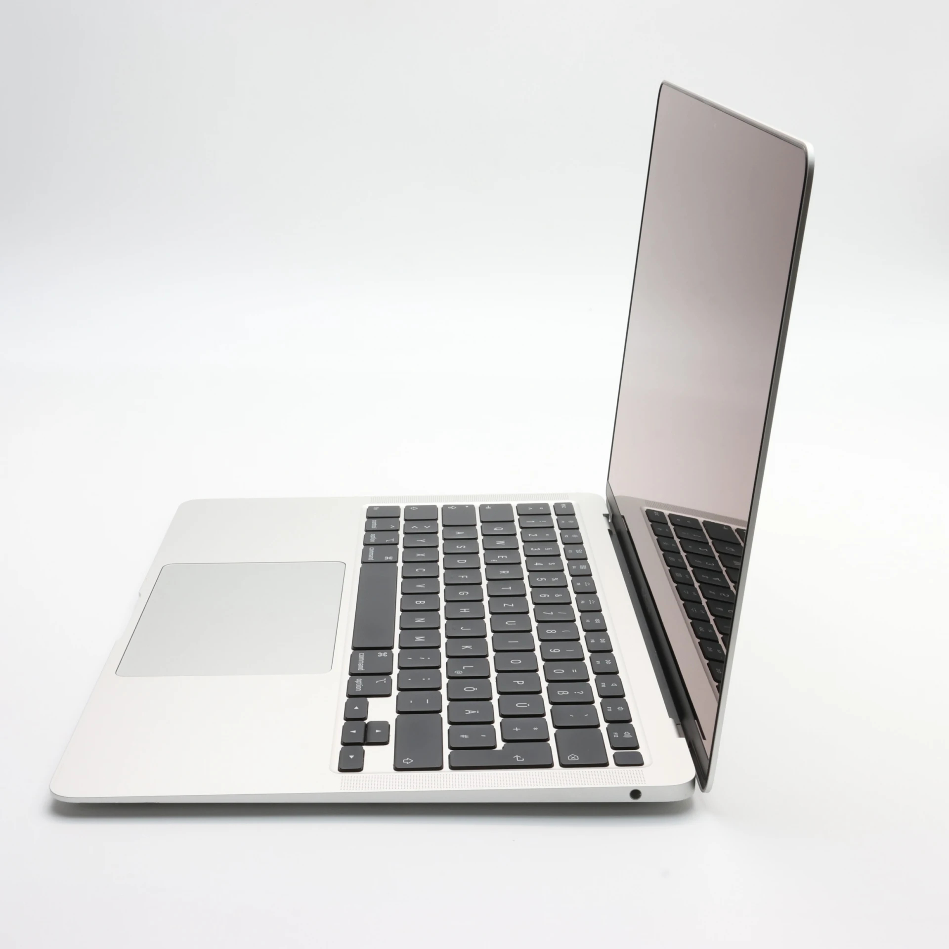 !! 1 ÉV GARANCIA !! Apple MacBook Air 13″ 2020 i3 256 GB SSD 8 GB RAM Silver EU Bill