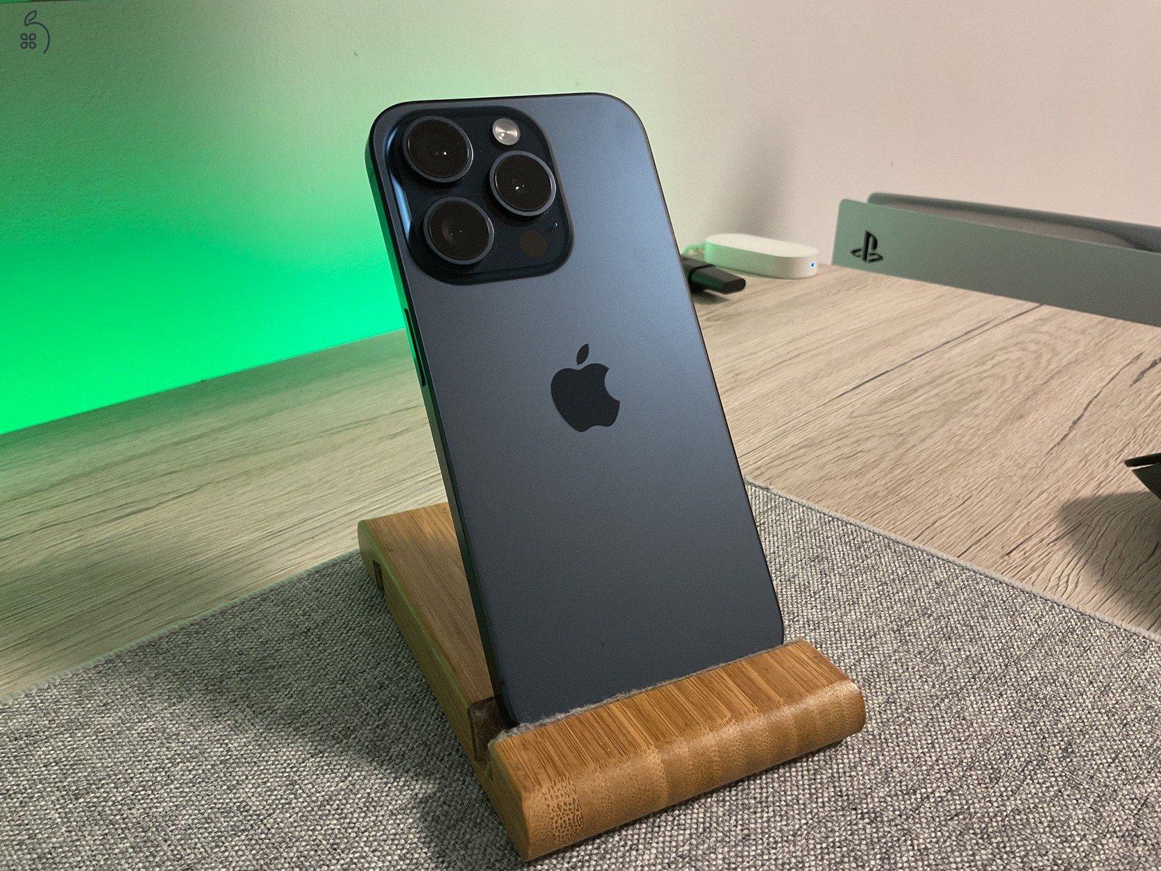 iPhone 15 Pro - 256 GB - Független - kék titán