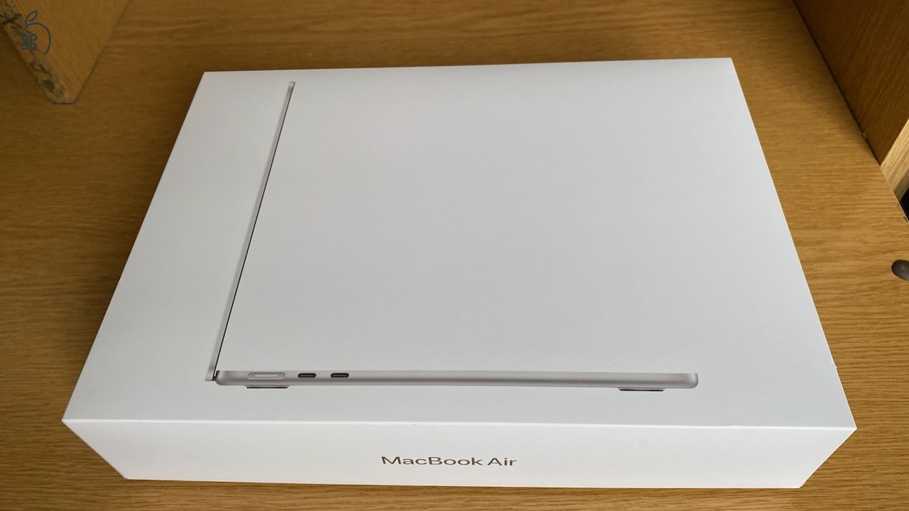 MacBook Air 13-inch, M4, 2025  16/256 GB