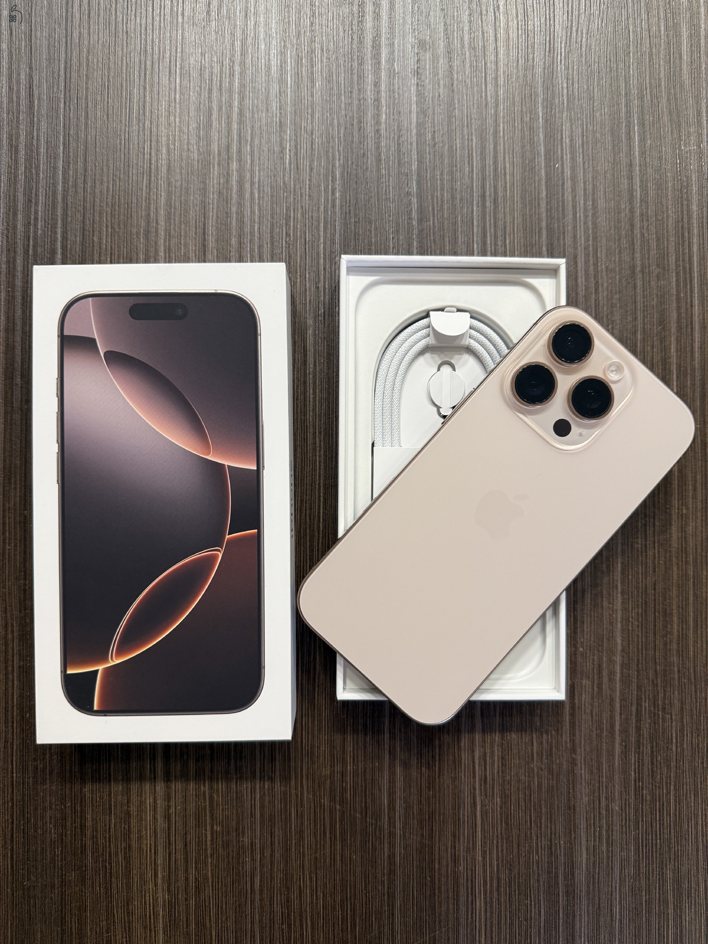 Eladó jó áron iPhone 16 pro Desert független mobiltelefon