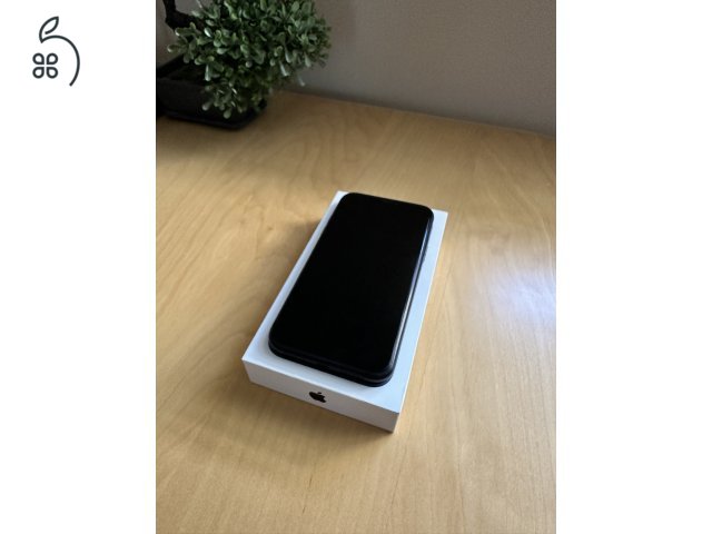 Apple iPhone XR 64 GB | fekete | kártyafüggetlen | magyar